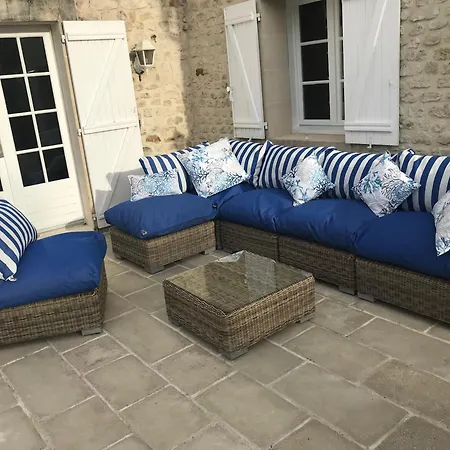 Maison Ancienne Avec Piscine Au Milieu Des Vignes Villa *