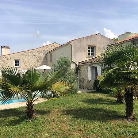 Maison Ancienne Avec Piscine Au Milieu Des Vignes Merignac (Charente-Maritime)