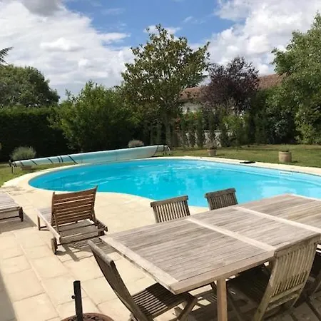 Maison Ancienne Avec Piscine Au Milieu Des Vignes Merignac (Charente-Maritime)