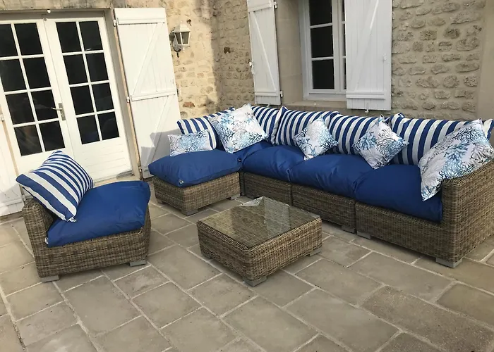 Maison Ancienne Avec Piscine Au Milieu Des Vignes Villa *