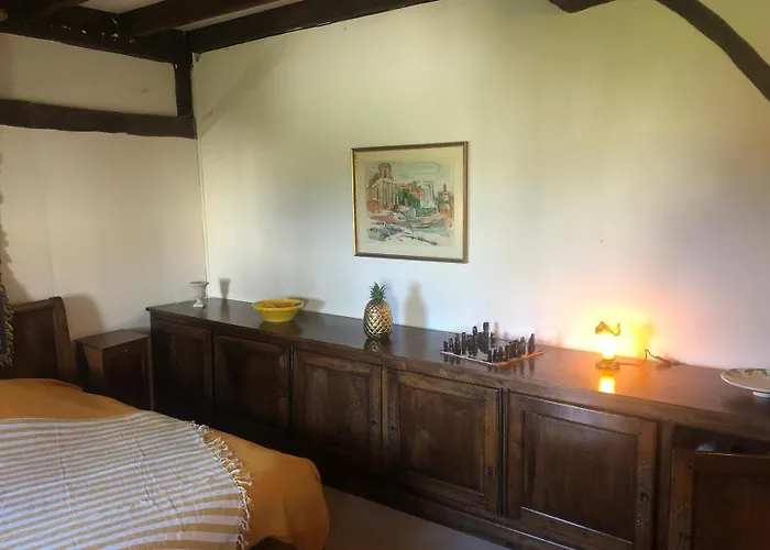 Maison Ancienne Avec Piscine Au Milieu Des Vignes Marignac (Charente-Maritime)